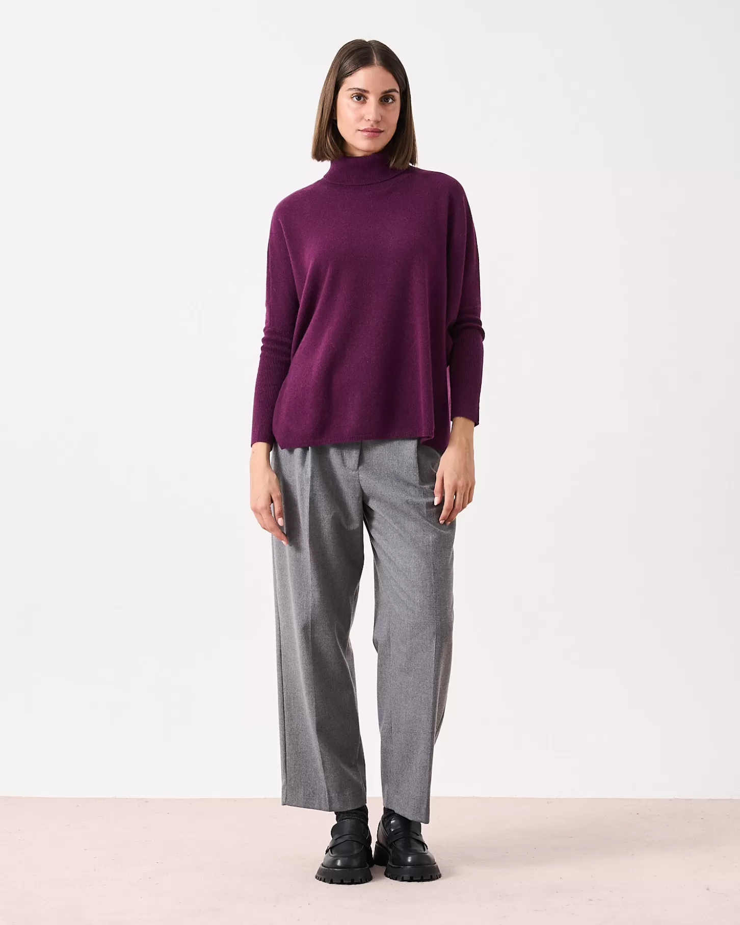 Col Roulé | Ponchos>Absolut Cashmere Clara. Eggplant