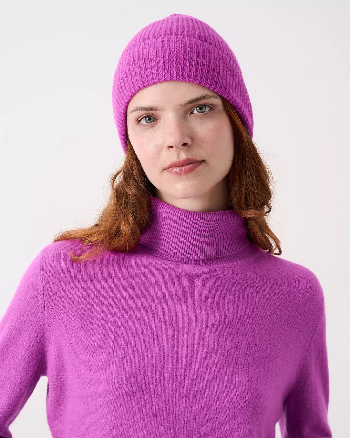 Bonnets & Cagoules | 100% Cachemire>Absolut Cashmere Maeve. VIOLET FLUO