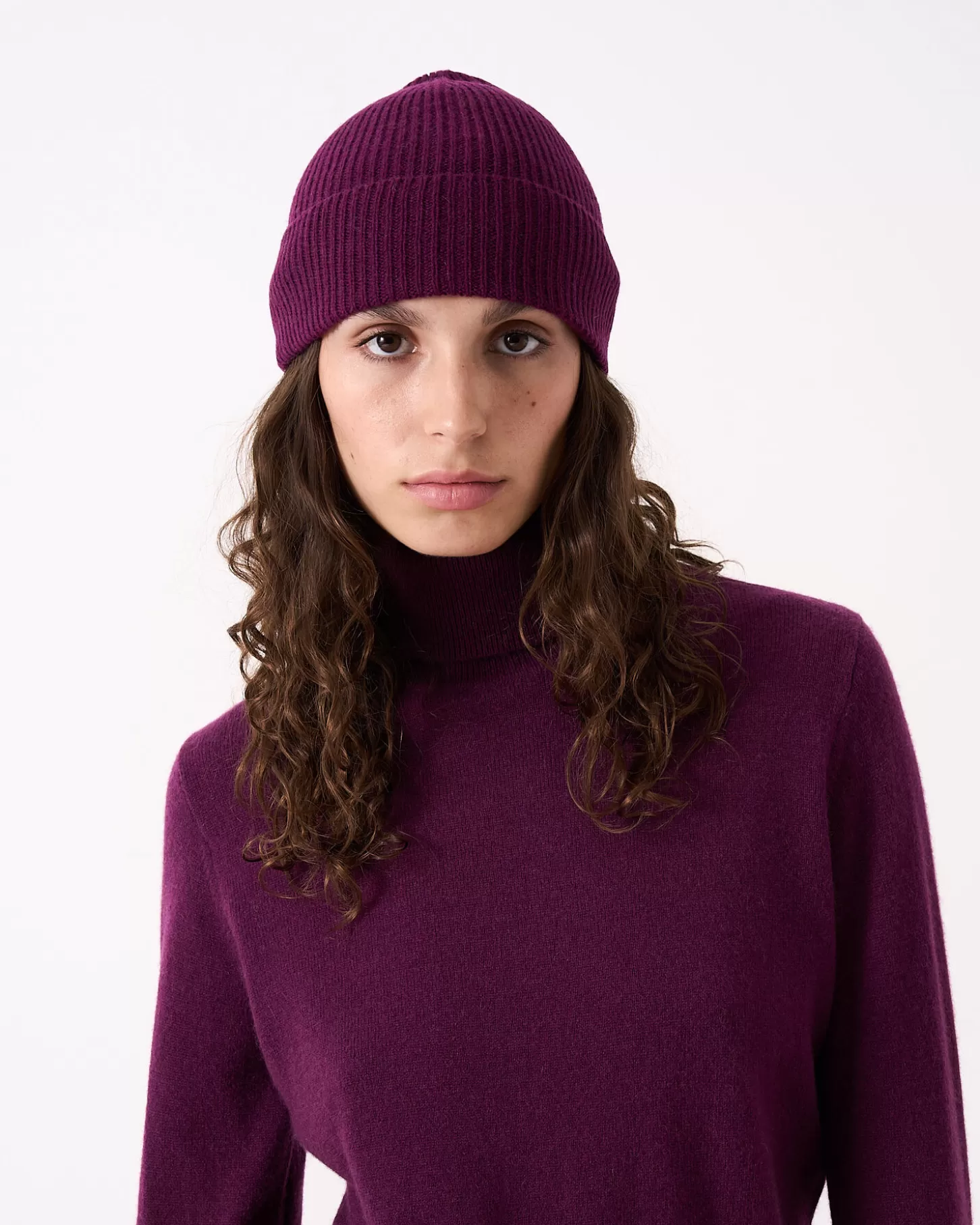 Bonnets & Cagoules | 100% Cachemire>Absolut Cashmere Maeve. Eggplant