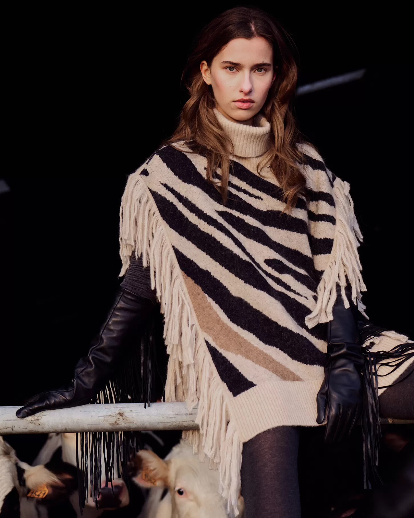 Ponchos>Absolut Cashmere Spike. Zebra